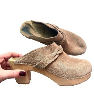 Skola Suede Braided Detail Slip On Wooden Mule Clogs Tan Size 38/8